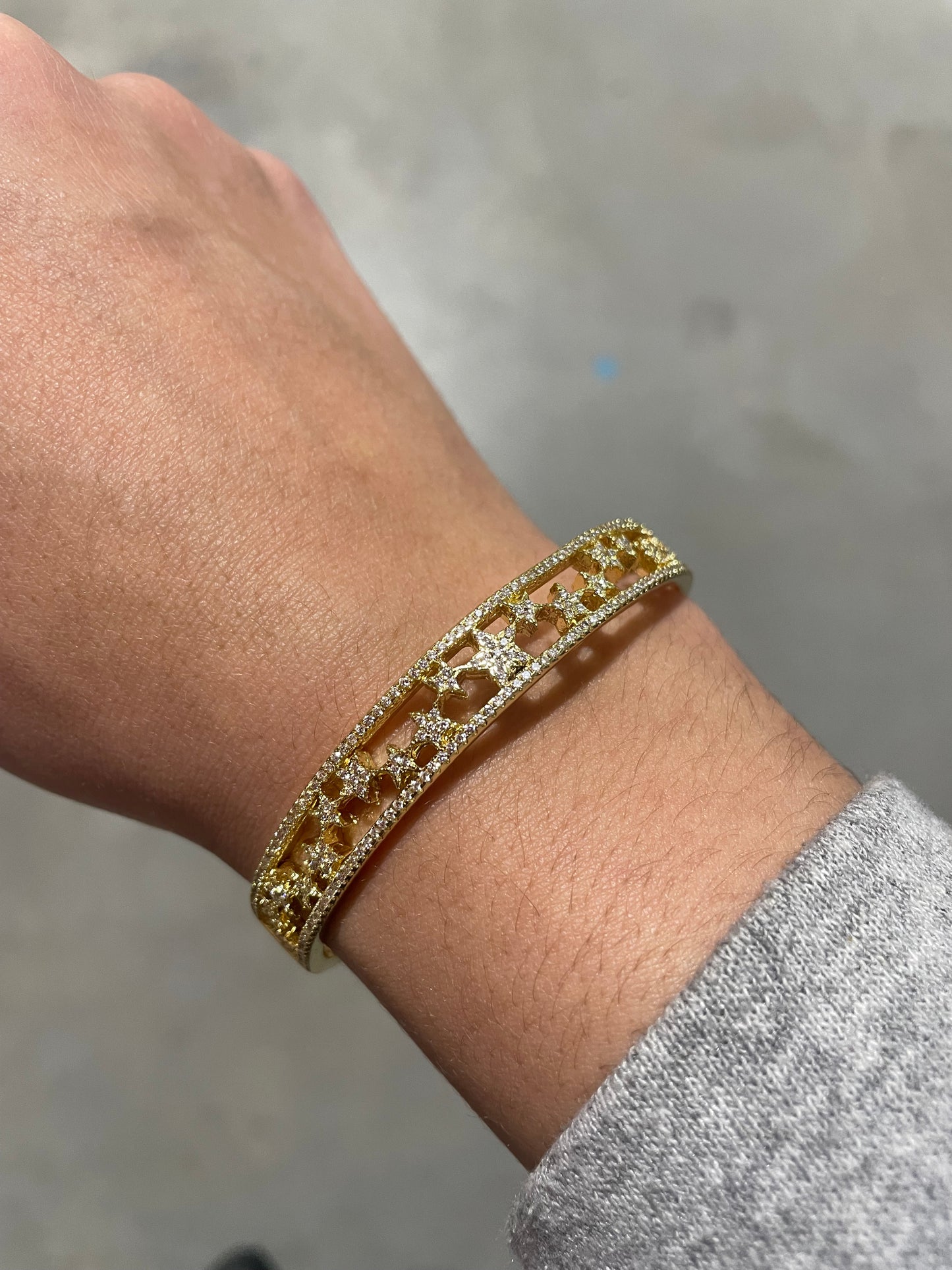 PF Seeing Stars Cuff
