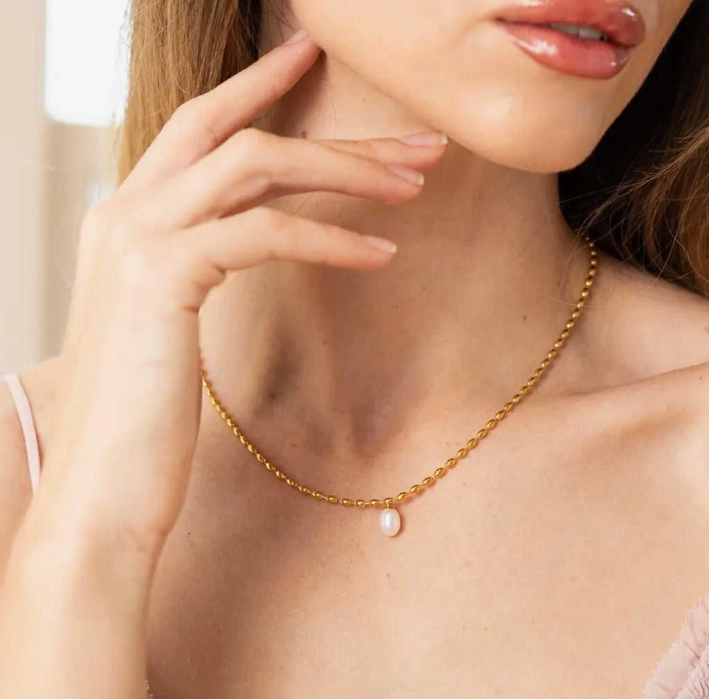 Gold Pearl Necklace