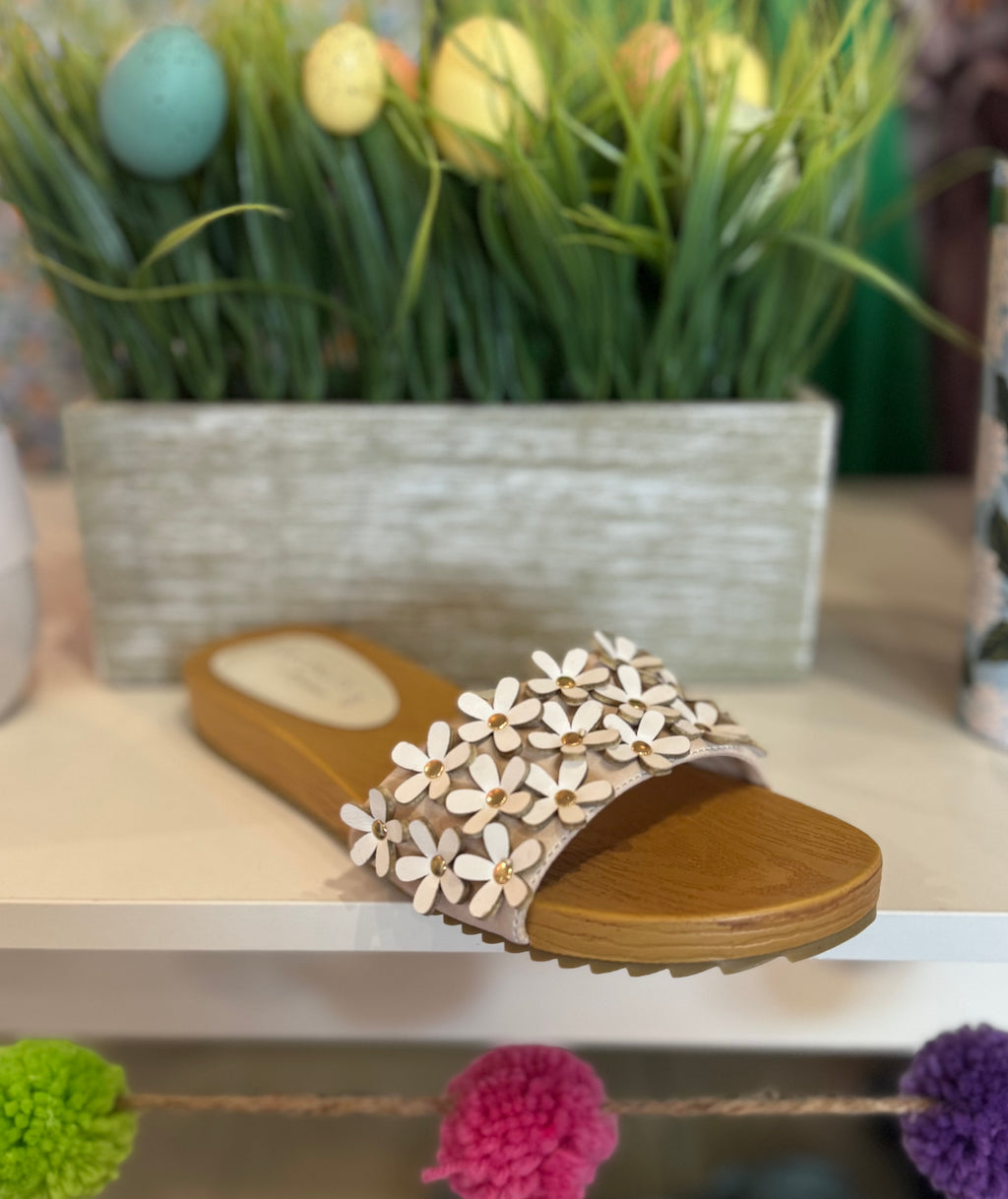 Chelsea Flower Sandal - white