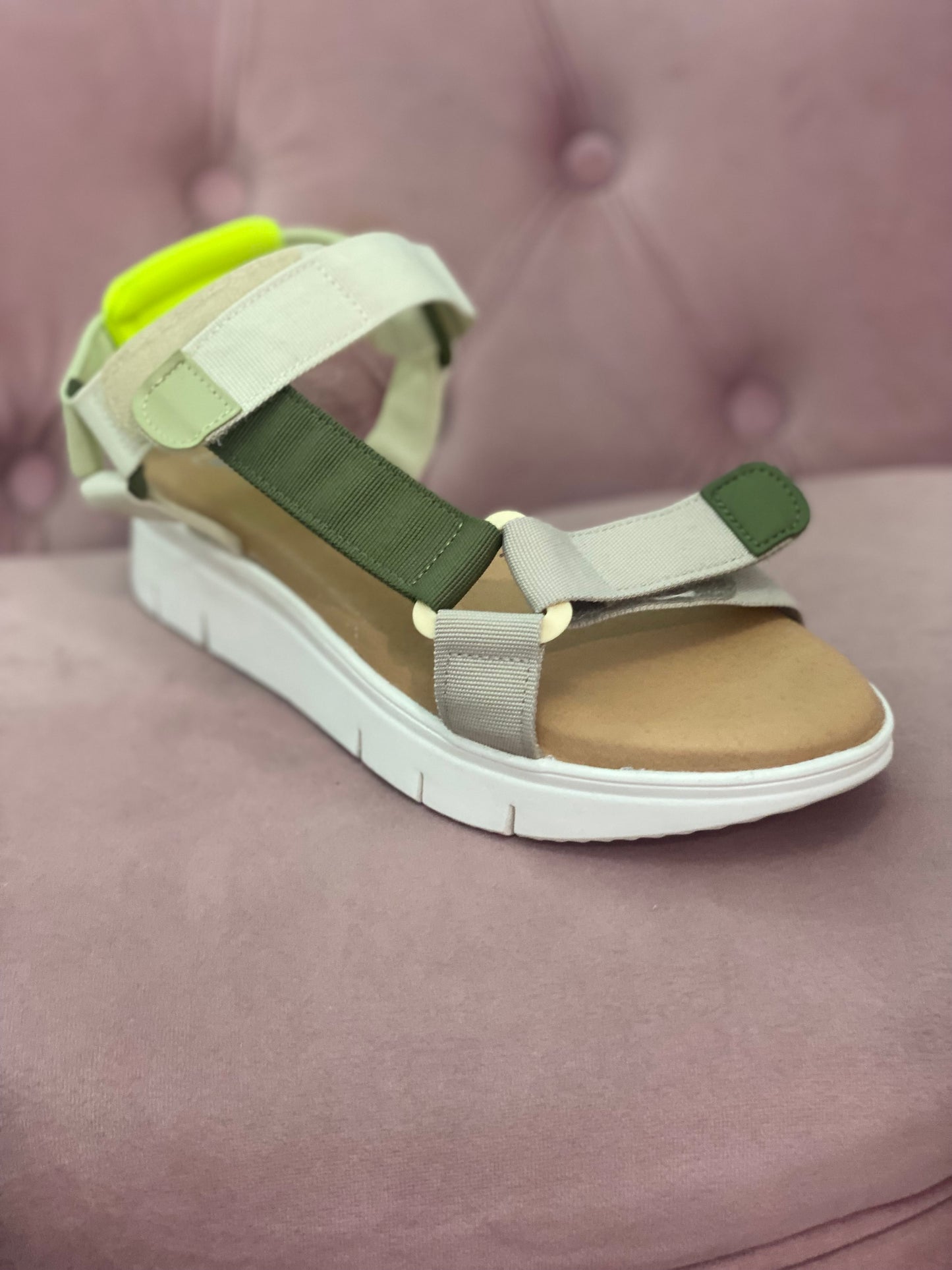 Quest Webb Sandal