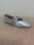 All Eyes On Me Flats