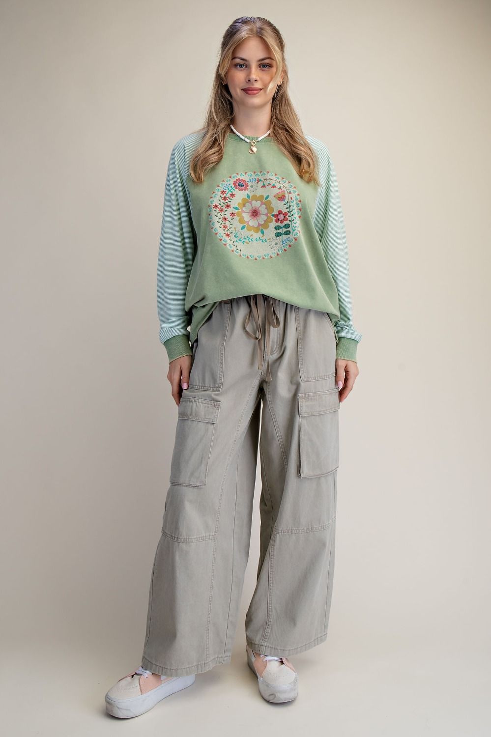 PIN STRIPE GRAPHIC FRONT WASHED TOP