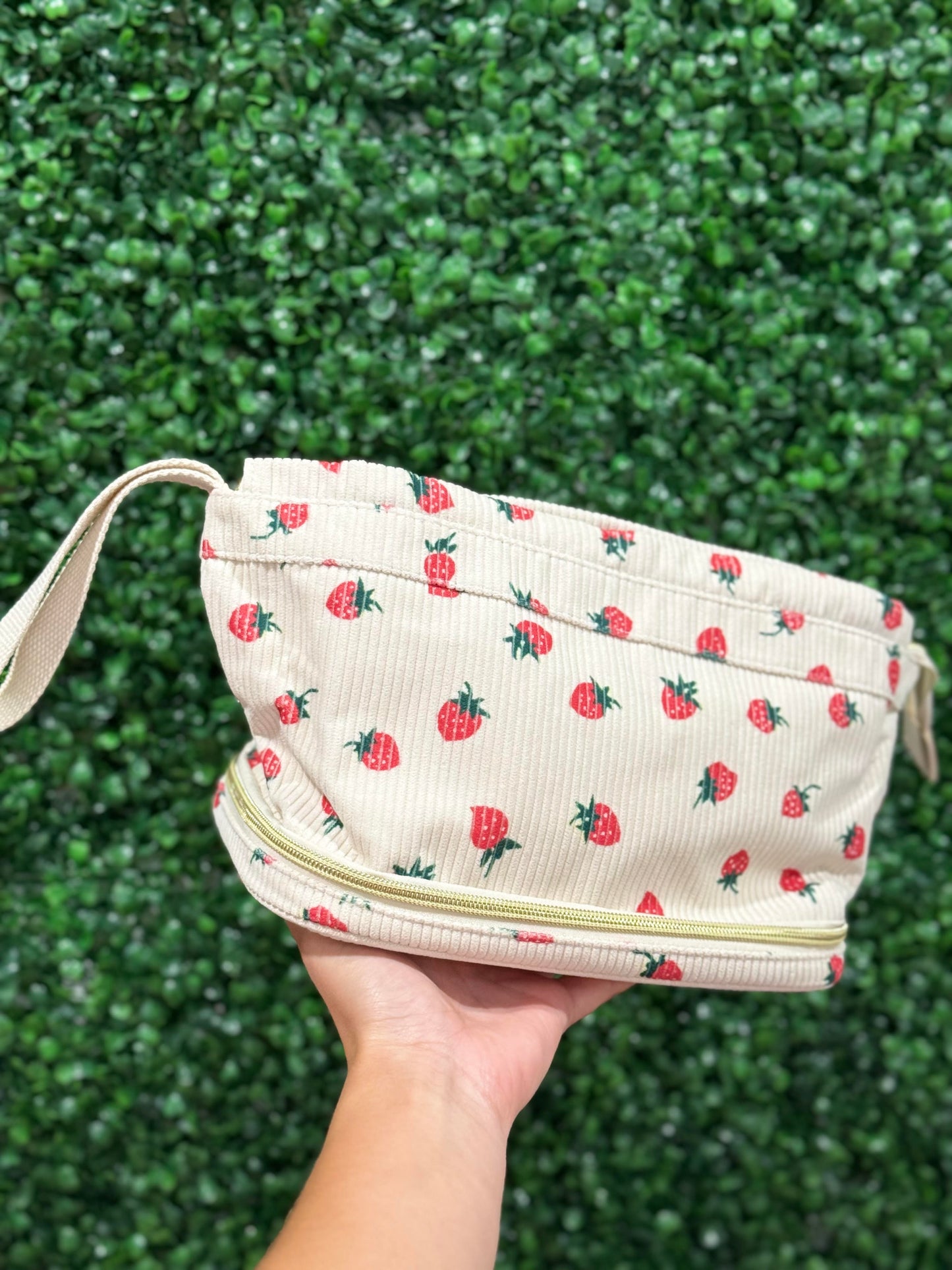 PF Strawb Pouch