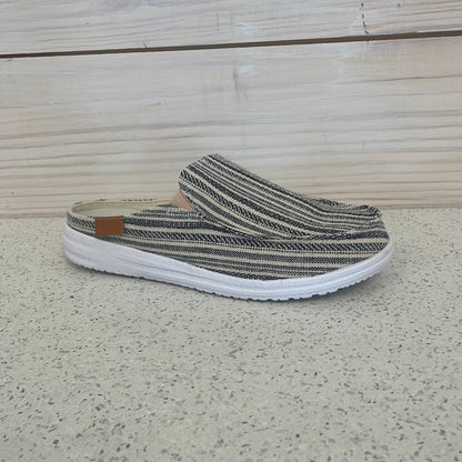 Pontoon Slip On Sneakers